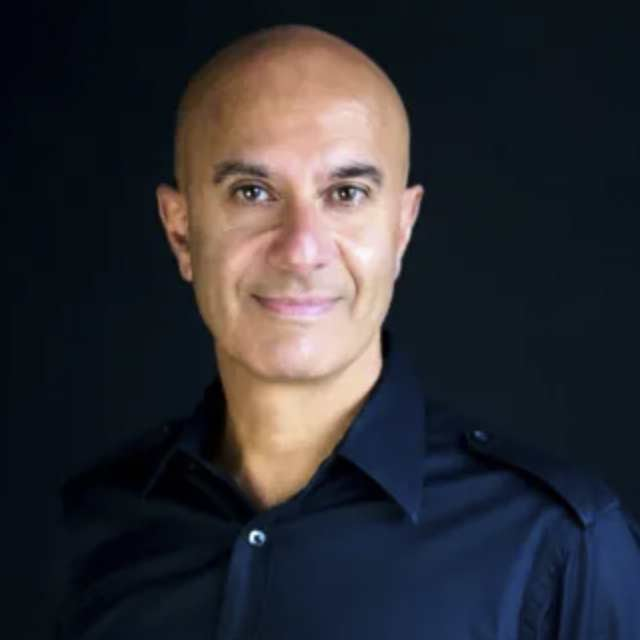 Robin Sharma